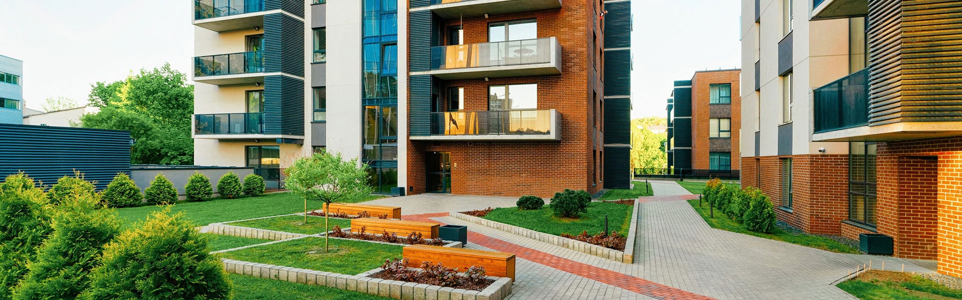 Condomínios comerciais e residenciais | Locatronic